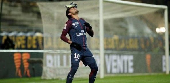 Neymar scores as PSG beat Amiens to reach Cup semis