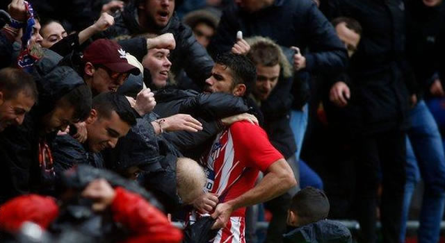 Costa scores, sent off in first Atletico start