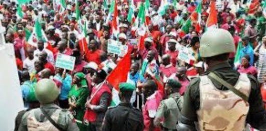 NLC defies El’Rufai, Police threats, storms Govt House over sack of 36,000 workers
