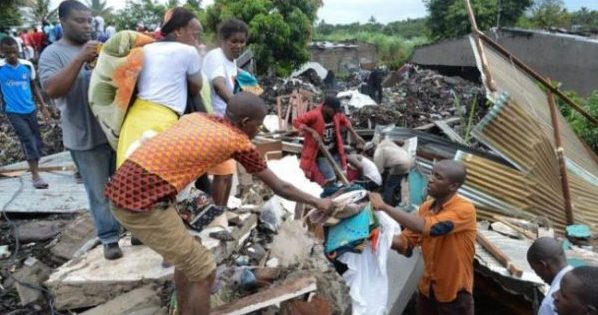 Rubbish dump collapse kills 17 people, bury homes in Mozambique