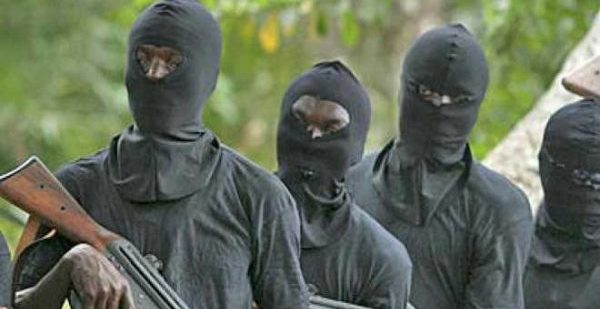 RIVERS: Gunmen kill 2, abduct community leader