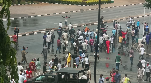 Shiites resume protest, shut federal secretariat