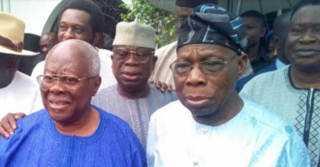 Obasanjo attends PDP rally