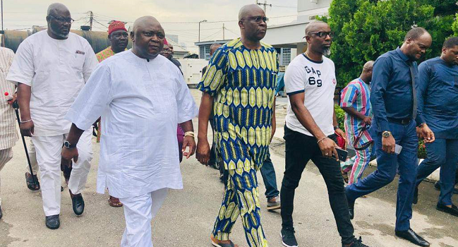 PHOTOSCENE: Fayose meets bail conditions, leaves EFCC custody