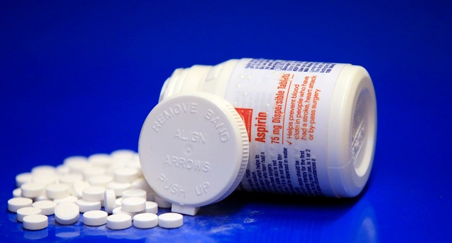 Constant users of aspirin risk major bleeding, study finds