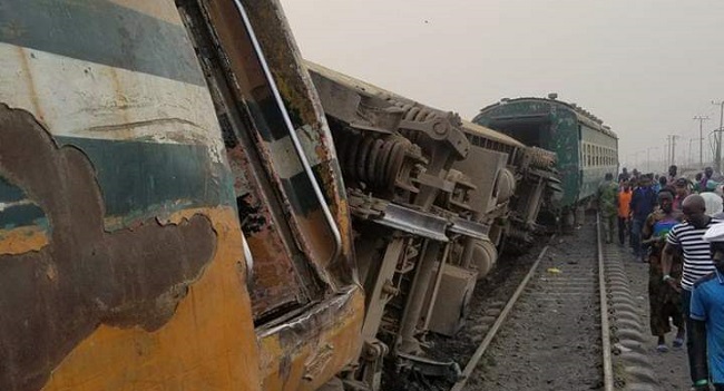 Many wounded as train derails in Lagos