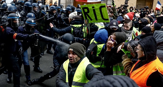 FRANCE: Macron condemns attack on prominent intellectual by "yellow vest" protesters