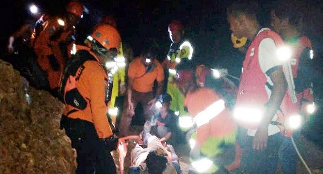 INDONESIA: 1 person dead, 60 buried after collapse of illegal mine