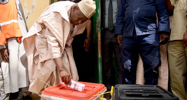 KANO: Supporters of PDP's Yusuf celebrate early lead against APC's Ganduje