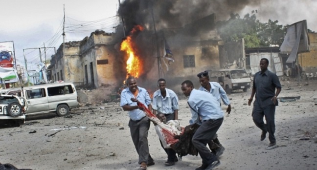 11 die as bomb blast hits Somali restaurant at lunchtime