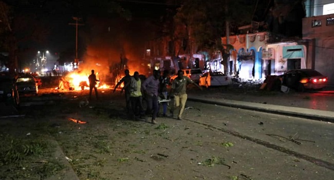 SOMALIA: 30 dead, 80 injured as fierce gun battle rages on after attack on hotel