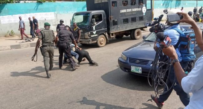 #RevolutionIsNow protest fails to take place in Ondo, turns violent in Osun