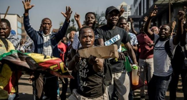 Zimbabwe opposition vows to go ahead with protest despite ban