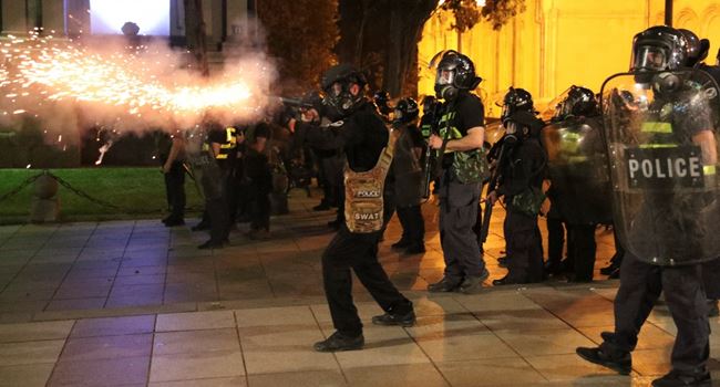HONG KONG: Police fire rubber bullets, tear gas & pepper spray in renewed clashes with protesters