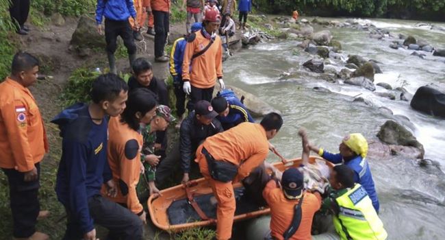 INDONESIA: 27 people feared killed, dozens injured after bus plunges into river