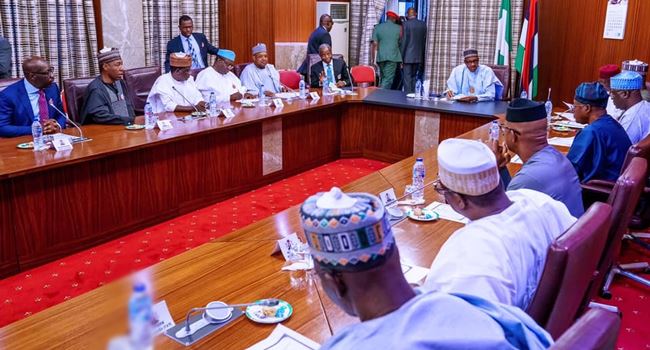 APC CRISIS: After meeting with govs, Buhari meets Oshiomhole, APC state chairmen