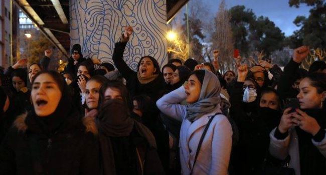 Protests in Tehran after Iran admits to shooting down Ukrainian airliner