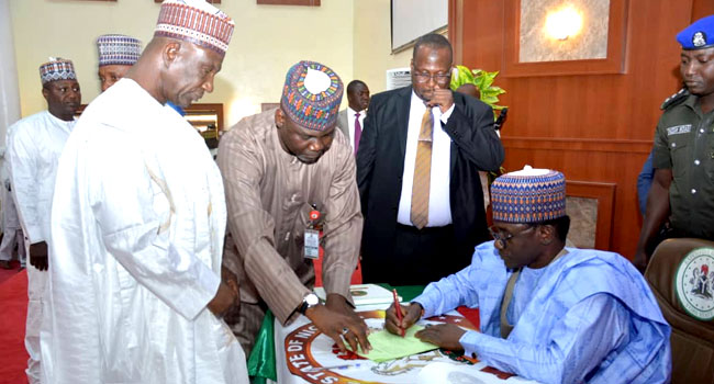 Yobe commences payment of N30,000 minimum wage