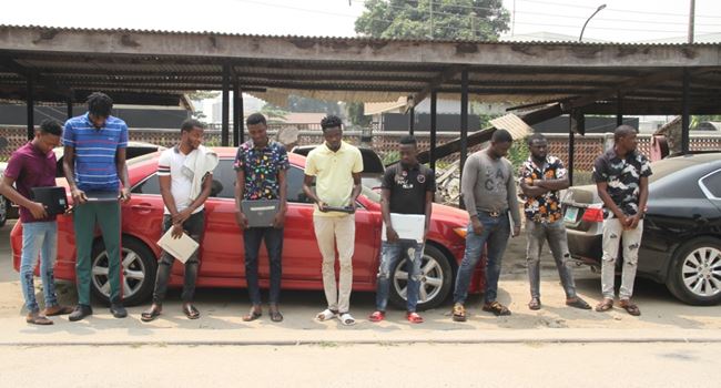CYBERCRIME: EFCC picks up 9 suspects in Lagos