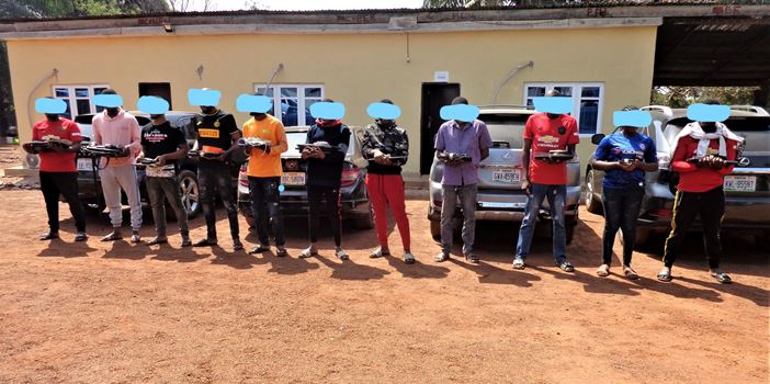 INTERNET FRAUD: EFCC arrests 11 suspects in Enugu