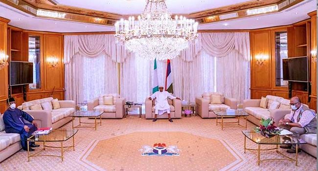 Buhari meets Health minister, NCDC boss in Aso Rock