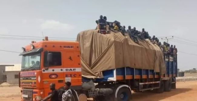 Kaduna turns back trailers conveying passengers from Kano