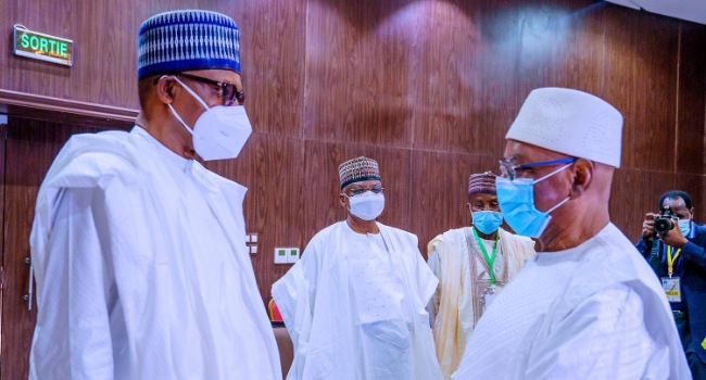 COVID-19: Buhari spotted wearing face mask for the first time