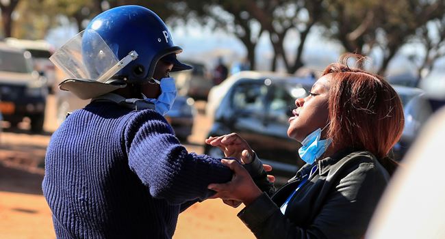 ZIMBABWE: Dozens of nurses, union reps arrested for protesting over poor pay