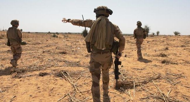 NIGER: Gunmen kill 6 French aide workers, two others