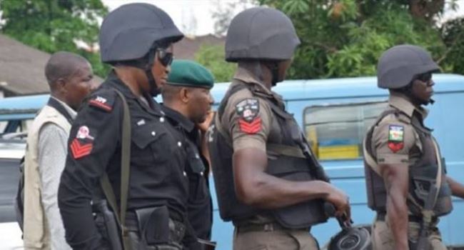 Ogun police arrests suspected armed robbers on way to operation