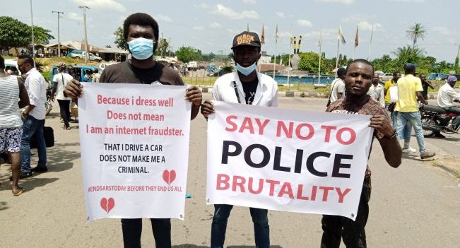 EndSARS protesters shut Gov Oyetola's office