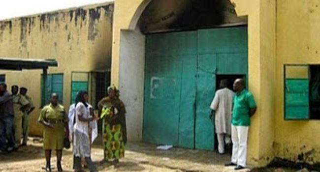 Army, Police foil jaikbreak at Ikoyi Prison