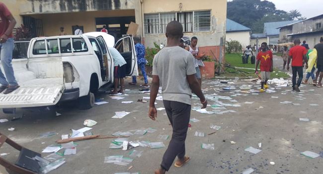 Looters invade UN office in Calabar, vandalise property