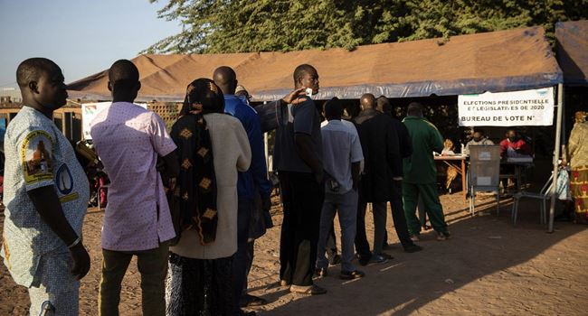 Burkina Faso closes election early over insecurity