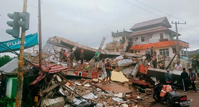 34 feared killed, 600 injured, dozens trapped as 6.2 magnitude earthquake rocks Indonesia