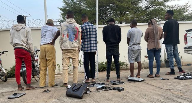 EFCC arrests eight for alleged internet fraud in Makurdi