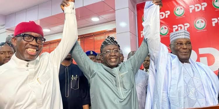 S’East PDP receives 'Igbo son', Okowa, as Atiku visits party stakeholders in Enugu