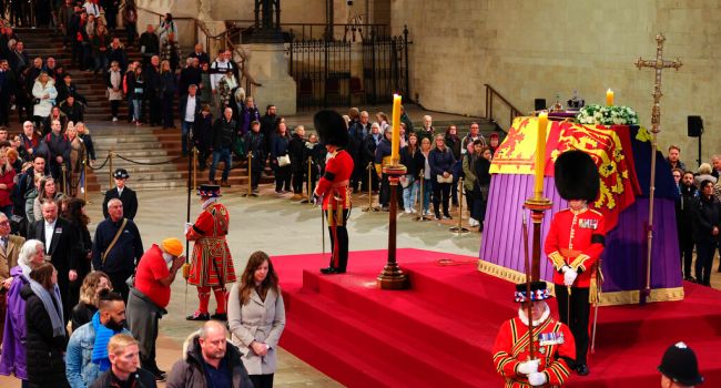 London stands still, as world leaders gather for Queen Elizabeth’s funeral